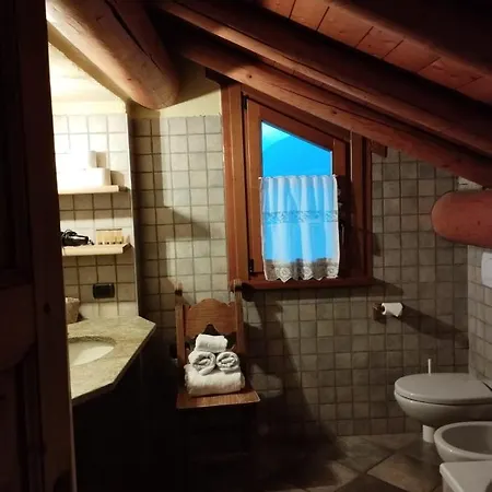 Rosina House E 招待所 科利科