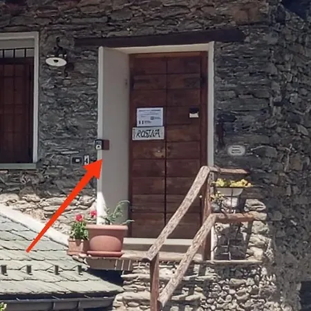 Rosina House E Gasthuis Colico