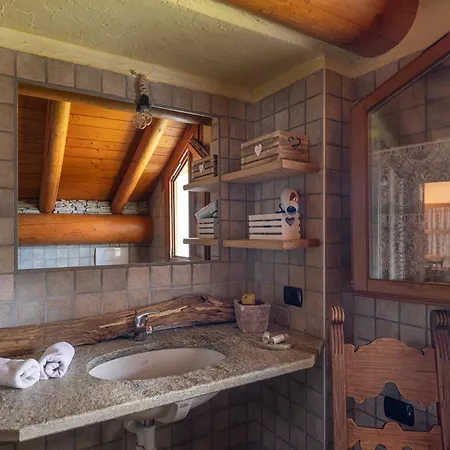 Rosina House E 招待所