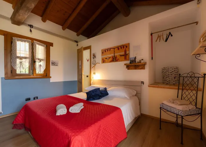 Rosina House E Colico