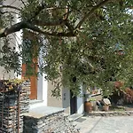 Rosina House E 3*